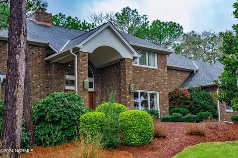 110 Hearthstone Rd, Pinehurst, NC 28374 photo 3