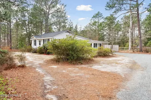 135 S Pecan St, Pinebluff, NC 28373 photo 3