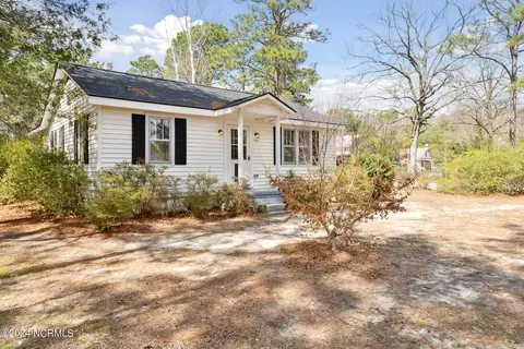 135 S Pecan St, Pinebluff, NC 28373 photo 2