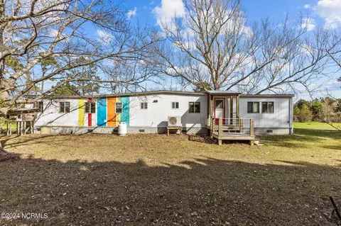 197 Chadwick Dr, Gloucester, NC 28528