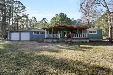 376 Mills Ct, Jacksonville, NC 28540