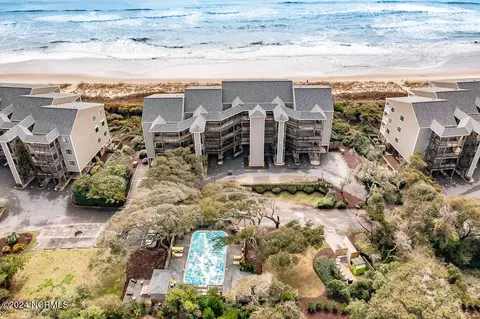 525 Salter Path Rd #B22, Pine Knoll Shores, NC 28512
