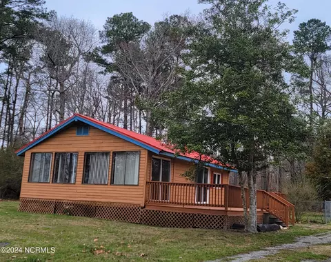 147 Pine St, Hertford, NC 27944