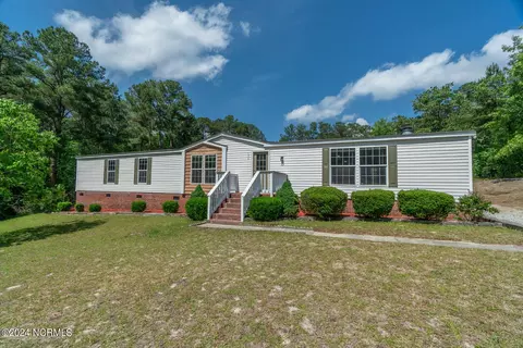 152 Wilderness Dr, Rockingham, NC 28379