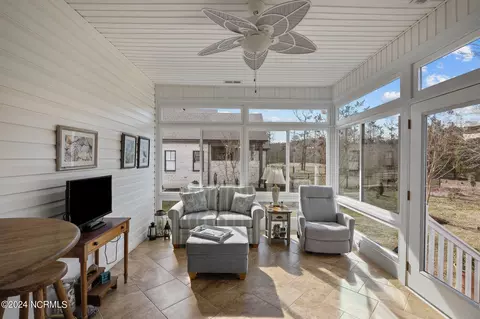 Living - 100 Nanticoke Ct, Chocowinity, NC 27817 photo 5 of 5