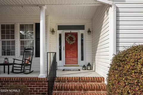 Exterior - 100 Nanticoke Ct, Chocowinity, NC 27817 photo 5 of 20