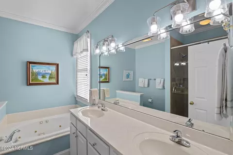 Bath - 100 Nanticoke Ct, Chocowinity, NC 27817 photo 2 of 4