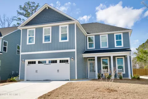 957 Sunray Ln NE, Winnabow, NC 28479