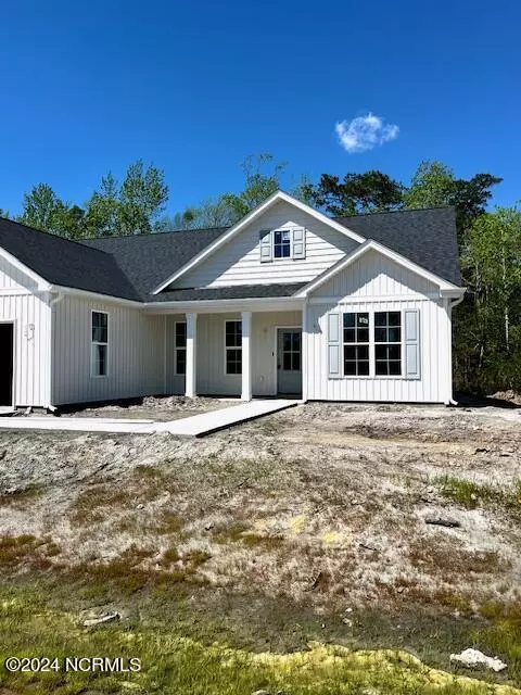 682 Poppleton Dr, Hampstead, NC 28443 photo 2