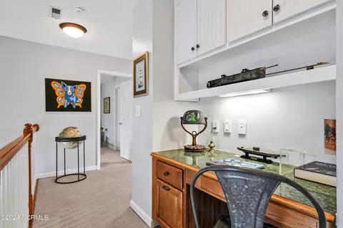 Kitchen - 422 Lakeview Dr, Hampstead, NC 28443 photo 9 of 9
