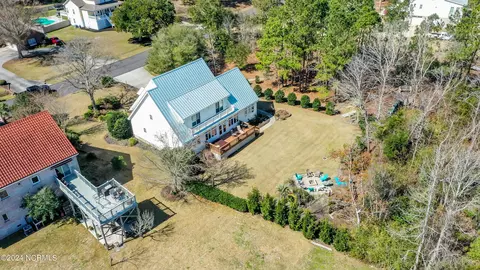 View/Area - 422 Lakeview Dr, Hampstead, NC 28443 photo 4 of 10
