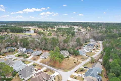 8303 Breakers Trace Ct, Sunset Beach, NC 28468 photo 12