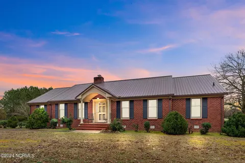 4214 Tick Bite Rd, Grifton, NC 28530
