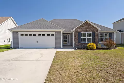 308 Hughes Ln, Jacksonville, NC 28546
