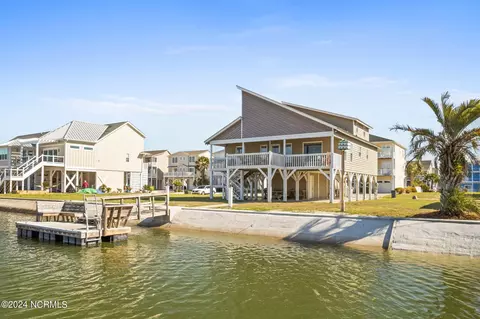 5 Union St, Ocean Isle Beach, NC 28469