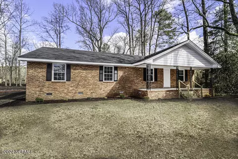 7101 Thorne Farm Rd, Elm City, NC 27822