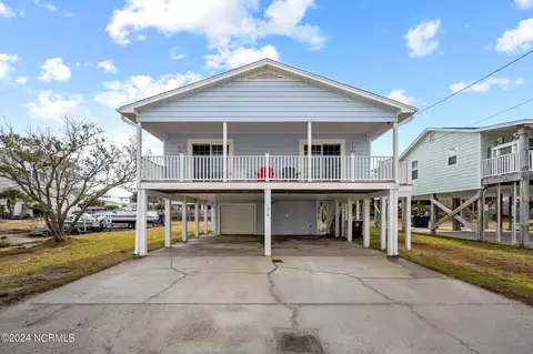 1314 Canal Dr, Carolina Beach, NC 28428