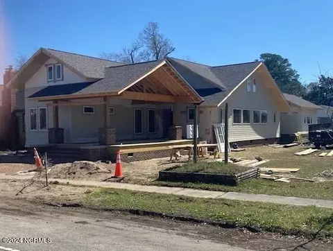 230 Central Blvd, Wilmington, NC 28401