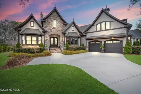 2659 Mariners Way SE, Southport, NC 28461