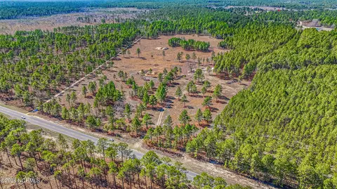 34300 Aberdeen Rd, Wagram, NC 28396