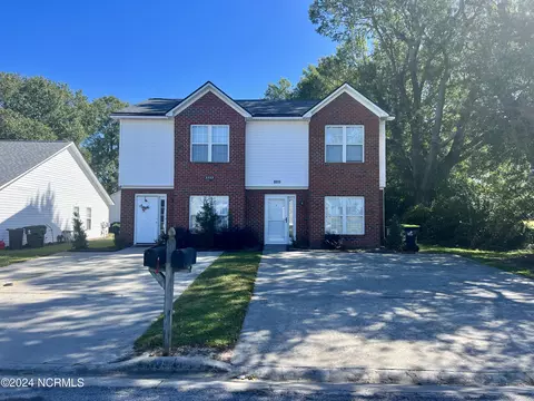 3313 N Fields St #A&B, Farmville, NC 27828
