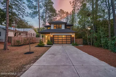 705 S Ridge St #A, Southern Pines, NC 28387