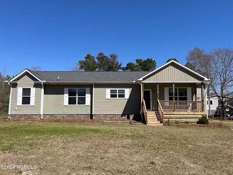 201 Moores Landing Ct, Hampstead, NC 28443