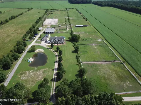 1289 Millpond Rd # D, Elizabeth City, NC 27909