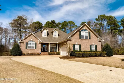 2613 Baypointe Cv, Wilmington, NC 28411