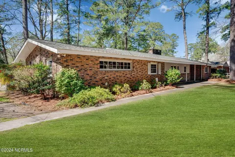 4001 Mcwhorter St, Bethel, NC 27812