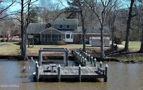 154 S River Rd, Plymouth, NC 27962