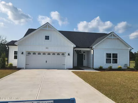 1011 Appaloosa Trl, Grimesland, NC 27837