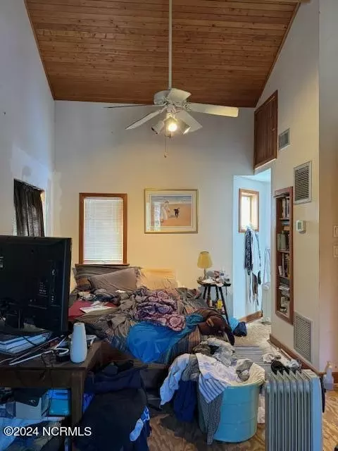 Living - 15 Palmetto Ln, Southern Shores, NC 27949 photo 2 of 2