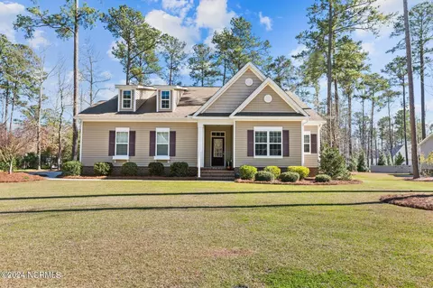4505 Celadon Ln, New Bern, NC 28562