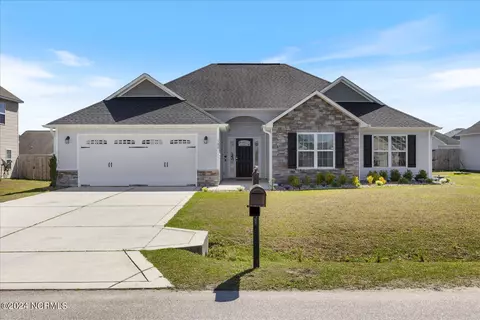 508 Ivory Ct, Jacksonville, NC 28546
