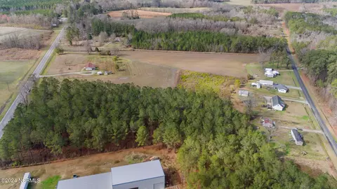 1450 Old Brick Rd, Vanceboro, NC 28586