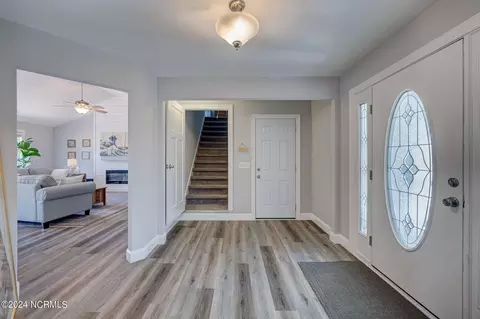389 Knollwood Dr, Hampstead, NC 28443