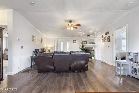2395 Cayton Rd, Chocowinity, NC 27817 photo 13