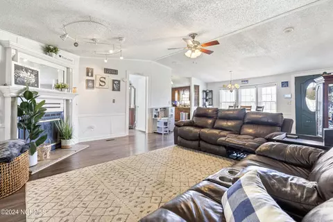2395 Cayton Rd, Chocowinity, NC 27817 photo 11