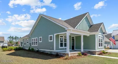 4033 Reunion Pointe Ln, New Bern, NC 28562