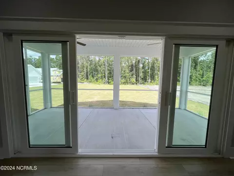 193 Bluebird Ln, Hampstead, NC 28443 photo 9