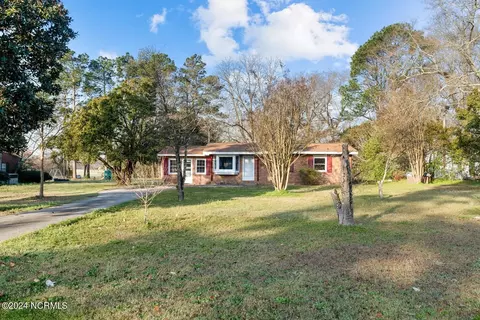 11700 Johns Rd, Laurinburg, NC 28352
