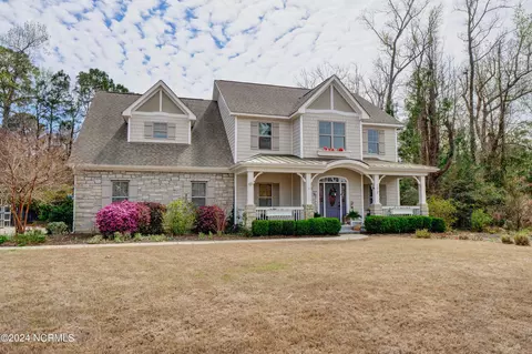 172 Estuary Dr, Hampstead, NC 28443