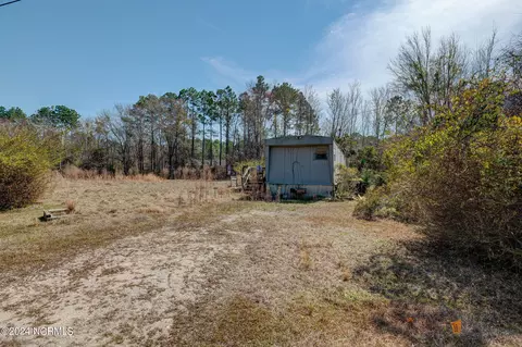 264 Charlestown Rd, Southport, NC 28461