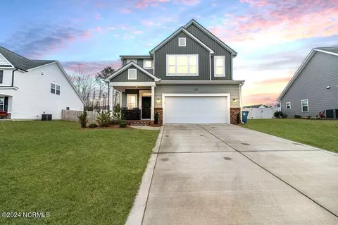 1100 Camellia Dr, Vass, NC 28394