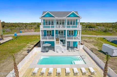 396 E Fourth St, Ocean Isle Beach, NC 28469