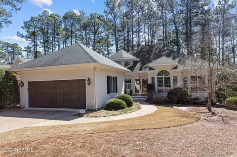 115 Triple Crown Cir, Southern Pines, NC 28387