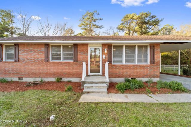 9 Kitt Dr, Jacksonville, NC 28540