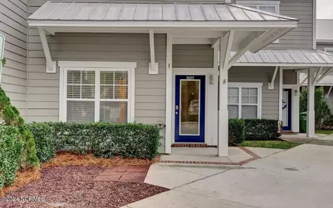 1607 Shoreline Pl, Wilmington, NC 28403