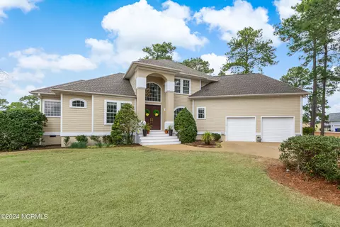 3396 Beaver Creek Dr SE, Southport, NC 28461